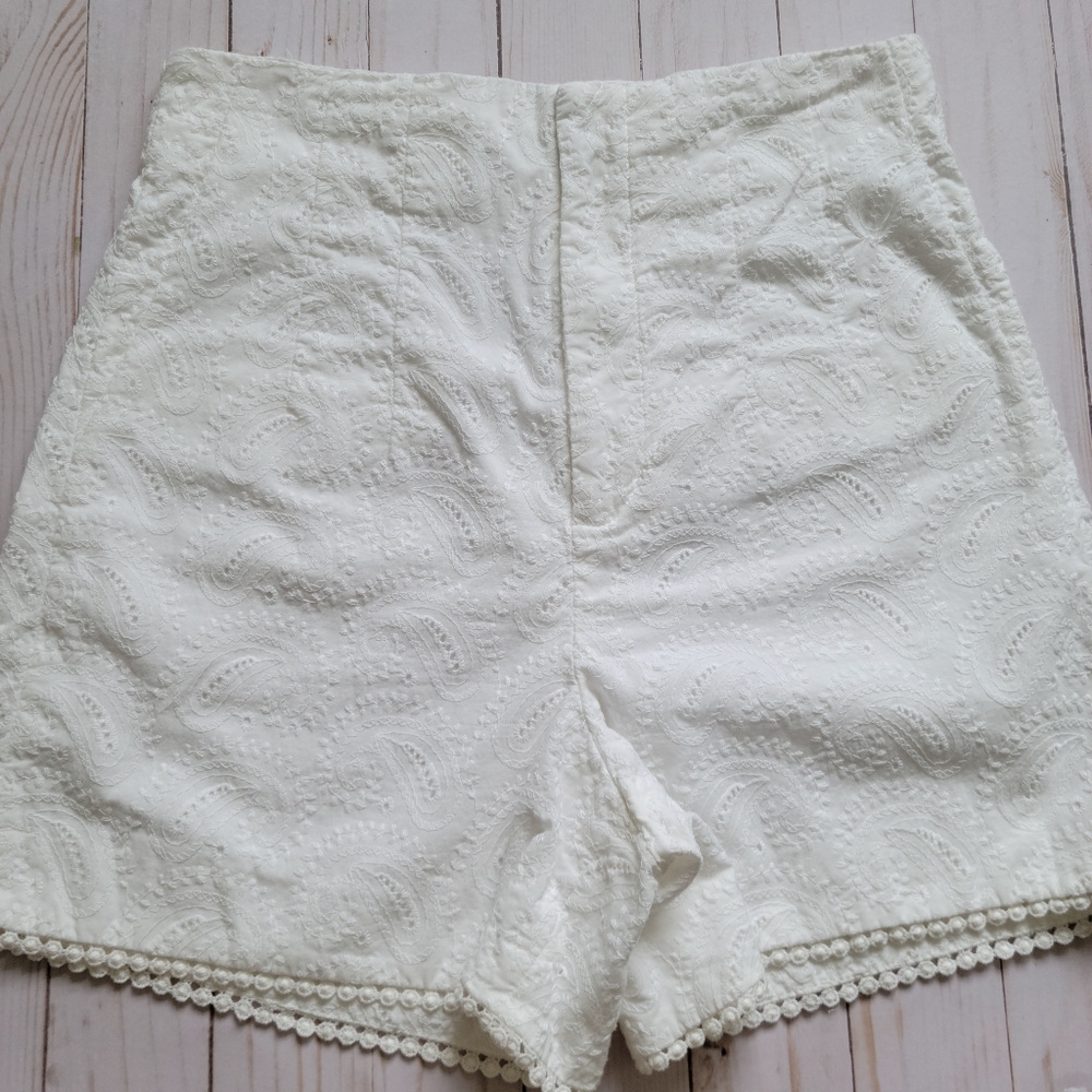 Zara Flat shorts White